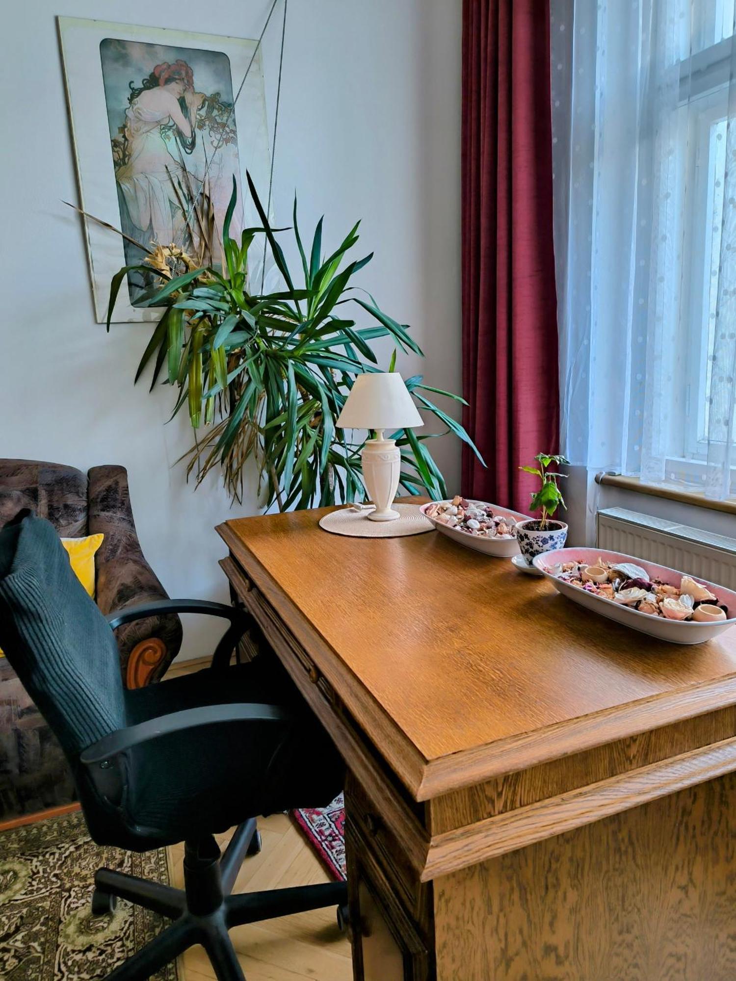 Valentinka Minutes Away From Charles Bridge Appartement Praag Buitenkant foto