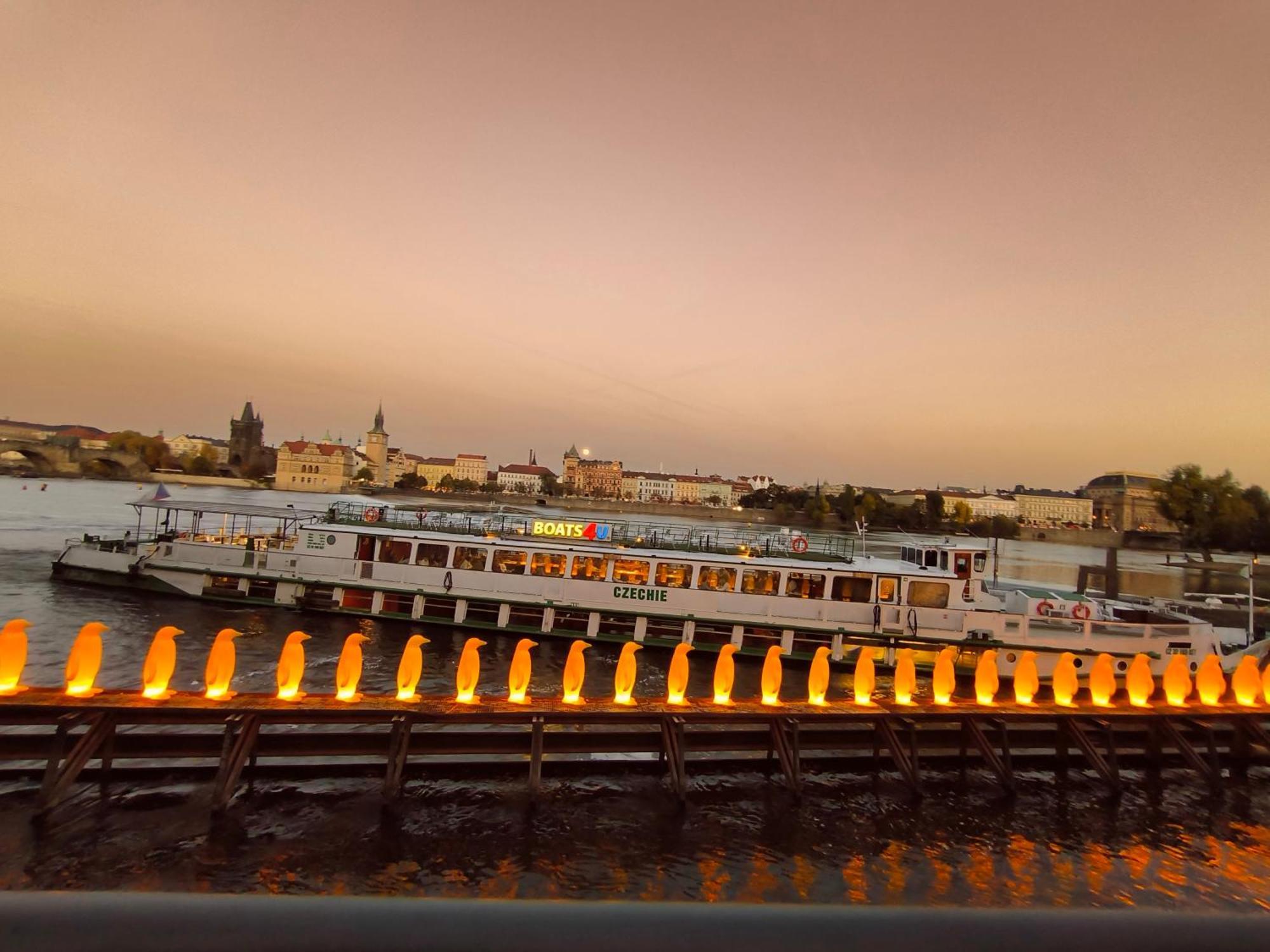 Valentinka Minutes Away From Charles Bridge Appartement Praag Buitenkant foto